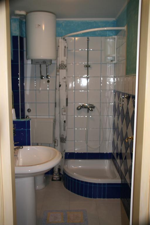 Guesthouse Juric Skradin Room photo