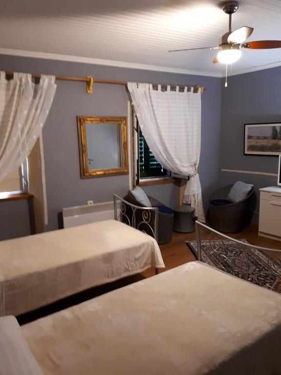 Guesthouse Juric Skradin Exterior photo
