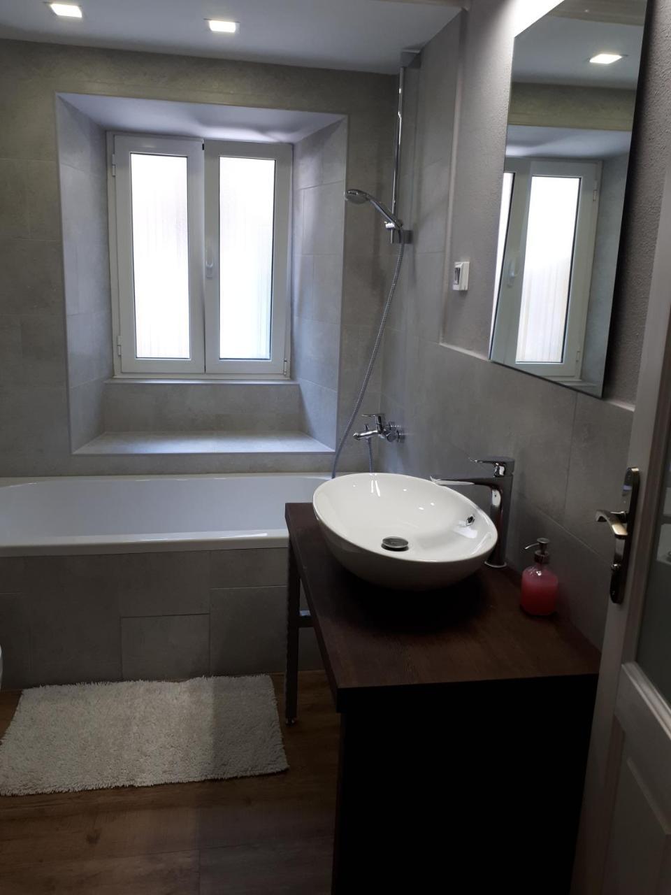 Guesthouse Juric Skradin Exterior photo